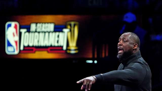 Milwaukee Bucks head coach Adrian Griffin calls out 